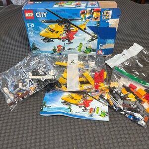 LEGO City Ambulance / Helicopter Set, Missing Pieces